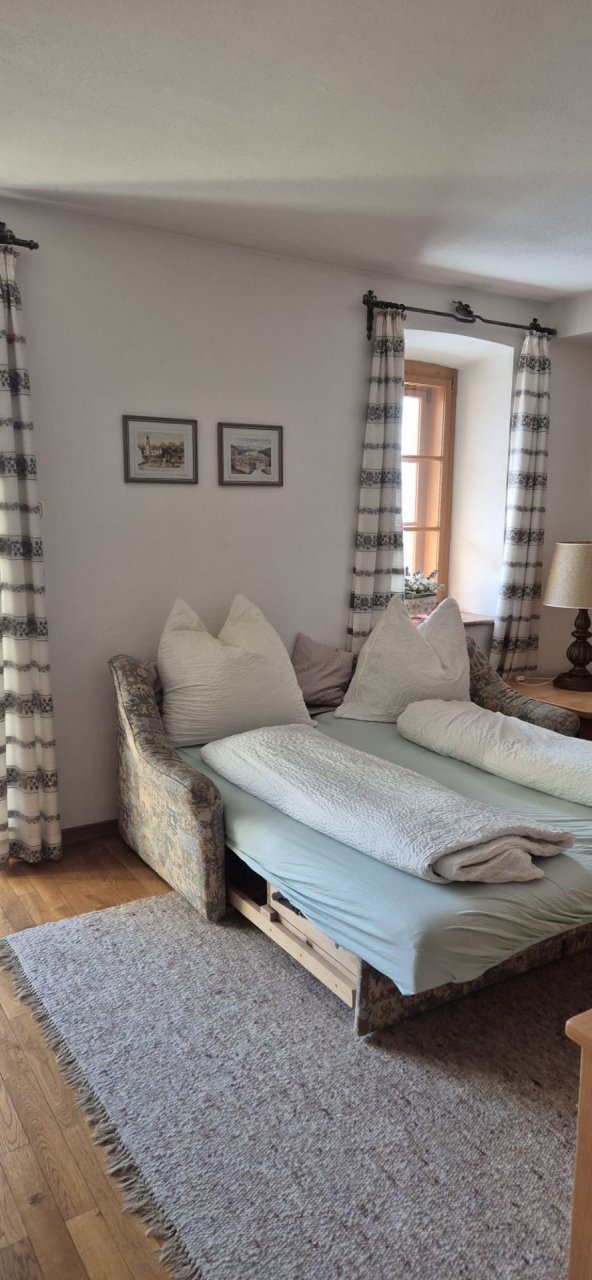Schlafcouch in Wohnzimmer